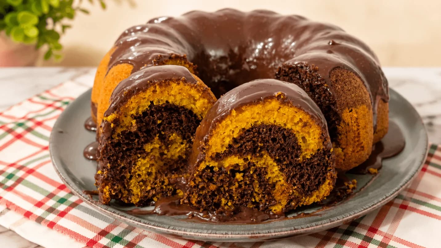 Bolo Mesclado de Cenoura com Chocolate